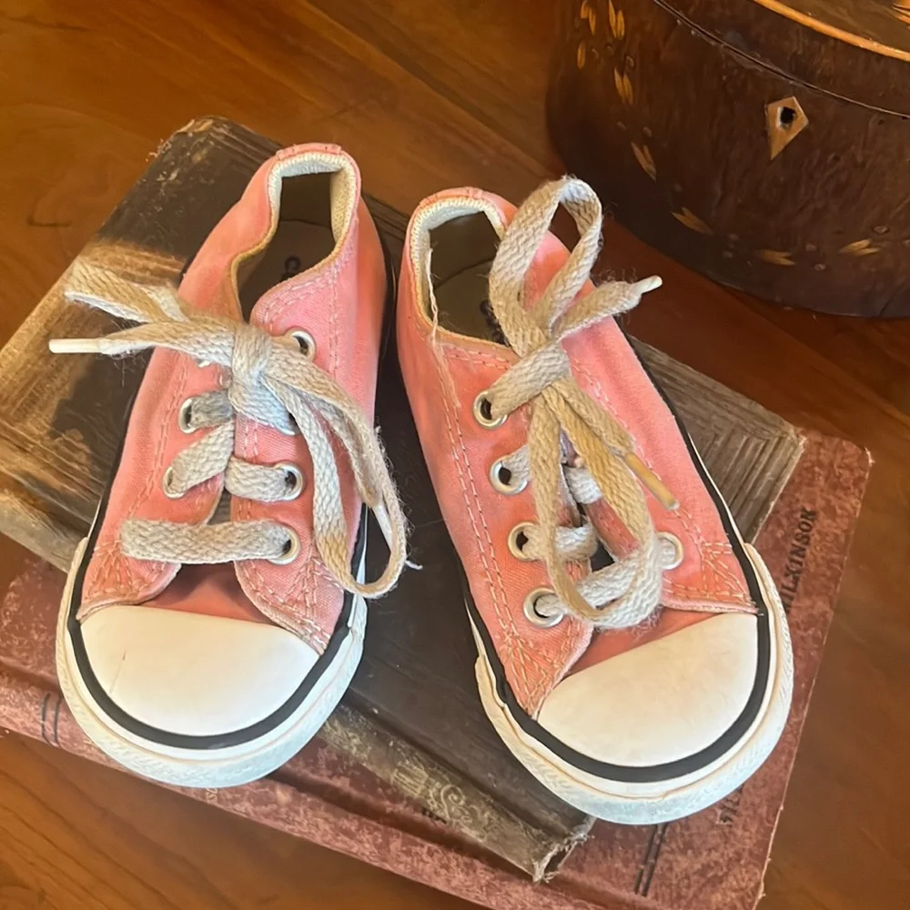 Kids Pink Converse